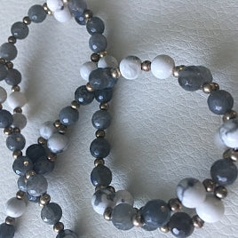 PRESENTE Y FUTURO - Labradorita,  Howlita y Plata -